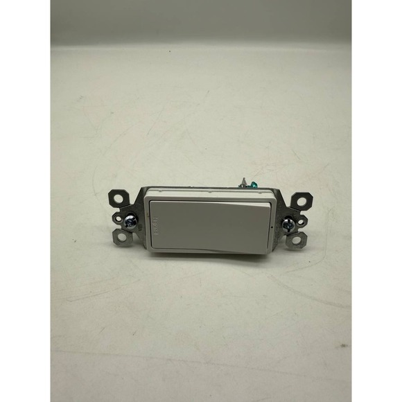 New 3-way Legrand Radiant Paddle Switch 15 Amp - Picture 2 of 3